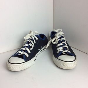 Converse Sneakers Gentle Use Dark Navy w/ Royal 10